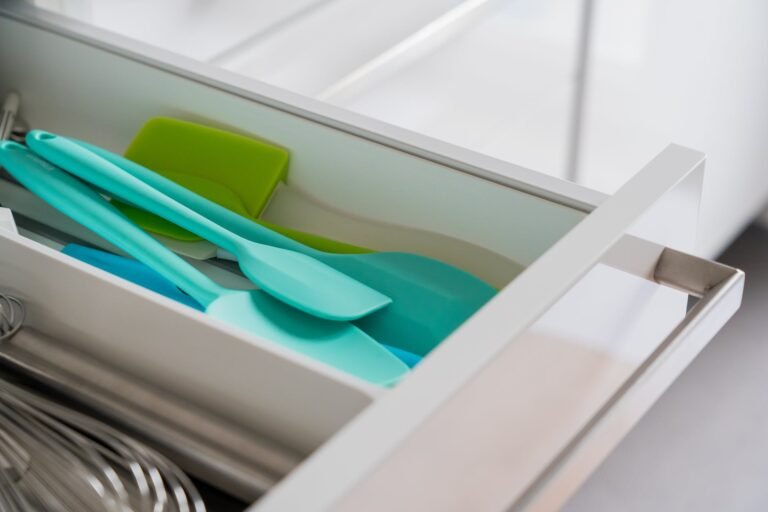 Zulay Kitchen Silicone Utensil Rest: Bringing Simplicity, Efficiency and Style to Your Kitchen